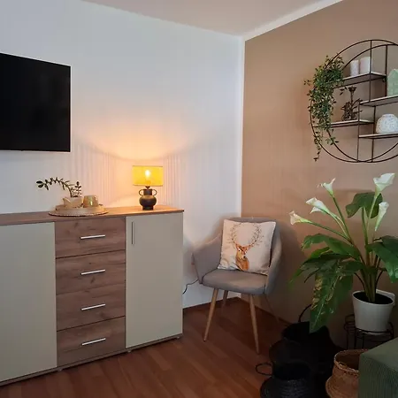 Joglland Apartman *